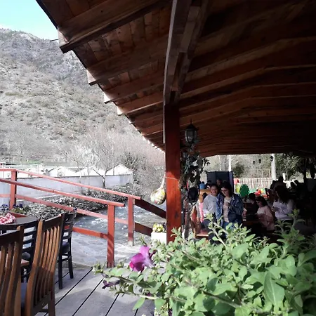 Restoran Ciflik * Makedonski Brod